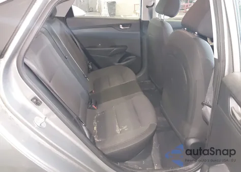 2021 Hyundai Accent Se z USA, uszkodzony, nr VIN 3KPC24A62ME133194